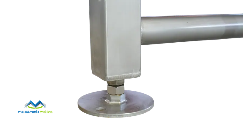 Adjustable plate foot